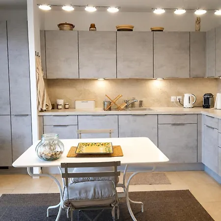 Luxurious Two Bedrooms Raphael Apartamento *
